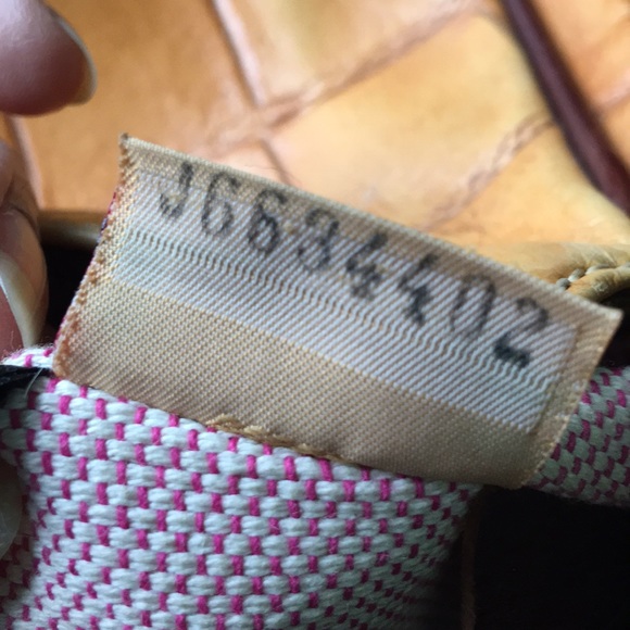 ♥️Dooney &Bourke♥️ - Picture 4 of 10